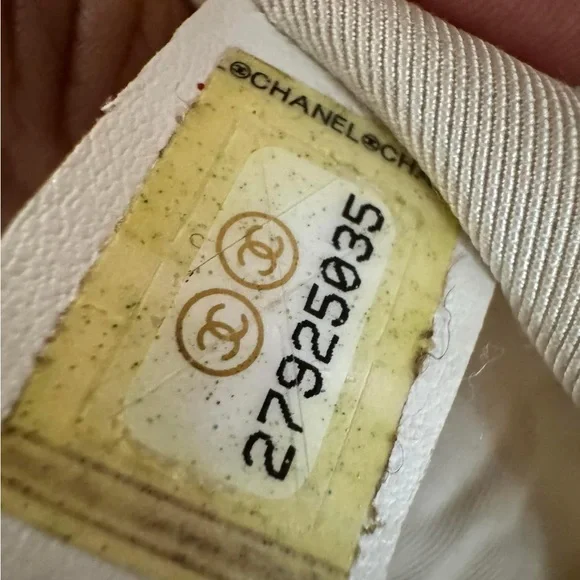 Price is FIRM✨Chanel All About Waist bumbag - Picture 3 of 16